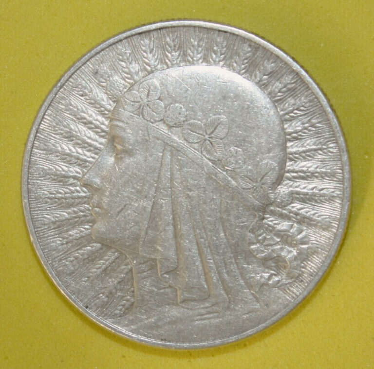 Read more about the article S4 – Poland 10 Zlotych 1932 Extremely Fine Silver Coin – Queen Jadwiga *** Nice