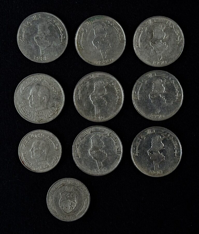 Read more about the article Tunisia Coin LOT * 1976-2007 ** Tunisian 1 DINAR 1/2 DINAR Coins MIXED LOT