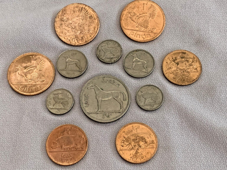 Read more about the article Lot of 12 Old Irish Coins  Pre-Decimal  some uncirculated. 1948-1968