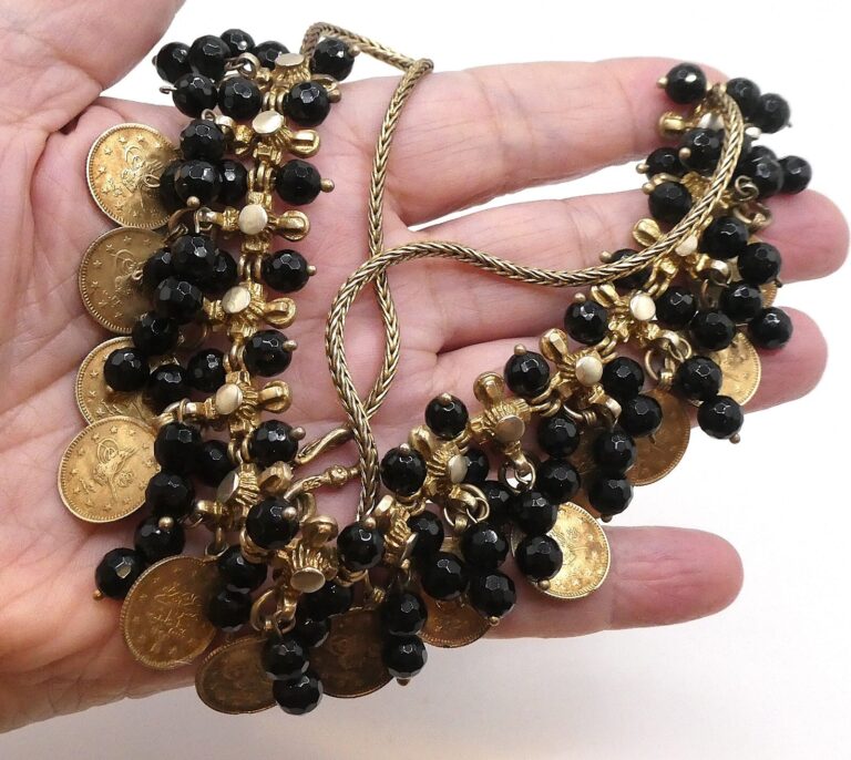 Read more about the article Antique Ottoman Empire Silver Coin Kurus Necklace Turkish Ethnic Charm Cha Cha