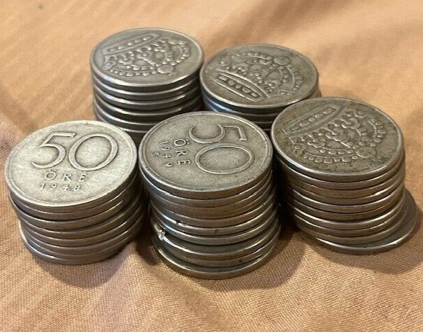 Read more about the article LOT OF 48 _ SWEDEN 50 ORE SILVER COINS 1950s +/-  _  .40 SILVER_  ITEM # 166