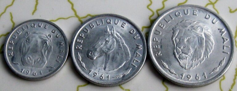 Read more about the article 3COINS MALI 5 10 25FR 1961 UNC 172