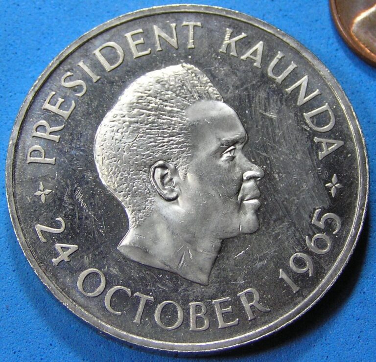 Read more about the article Zambia 5 Shillings Coin 1965 Independence KM-4  38.8mm  Free S/H after 1st item