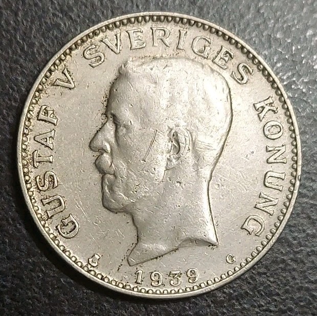 Read more about the article 1939 Sweden 1 Krona Old Silver Coin Gustaf Gustav V KM 786.2