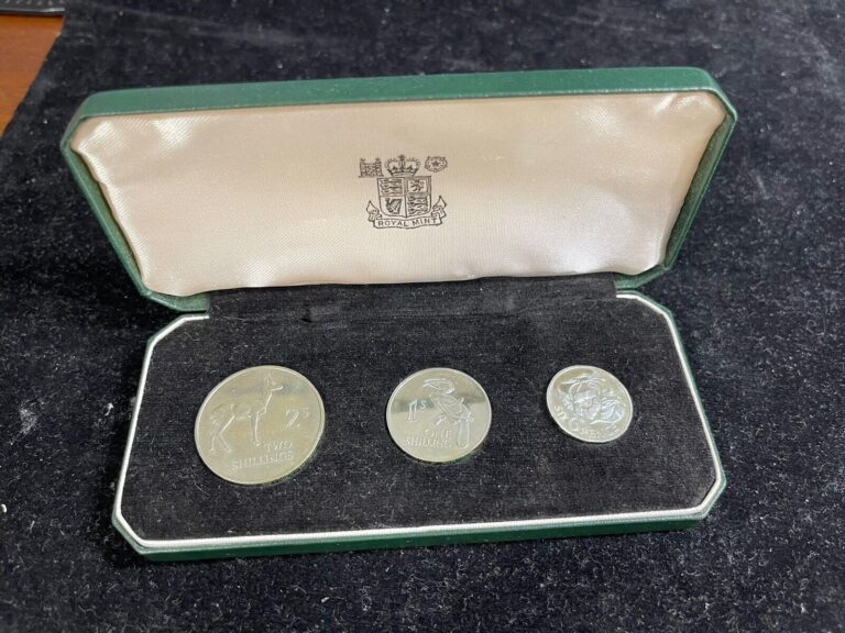 Read more about the article 1964 Zambia 3 Proof Coins Lot Set in Original Holder Low Mintage Set High Value
