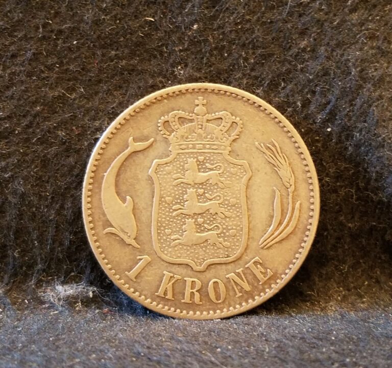 Read more about the article 1892 Denmark silver krone  Christian IX  porpoise and barley  KM-797 (DE2)