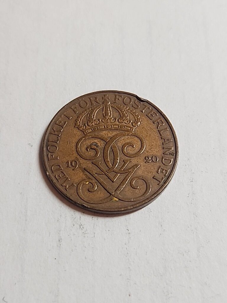 Read more about the article 1920 Sweden 5 Ore Coin – Lot BT512