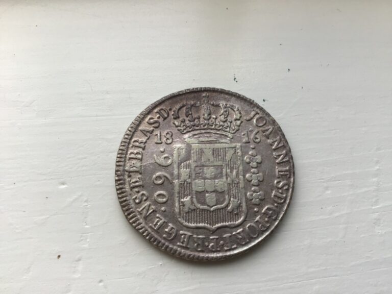 Read more about the article 1816 Brazil 960 Reis Large Silver Coin Very Little Wear Nice