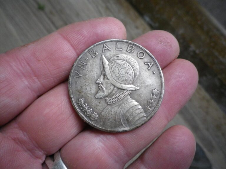 Read more about the article 1931 Silver Panama 1 Balboa Coin Toned Ungraded Estate