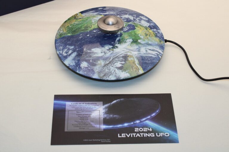Read more about the article 2024 Chad Levitating UFO 20g .999 Silver Antiqued Coin Earth Display limited ed.