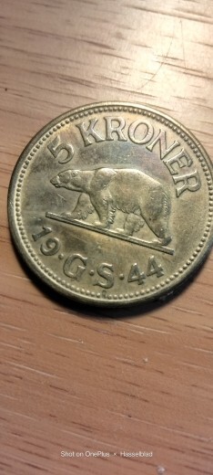 Read more about the article GREENLAND 5 Kroner 1944 – XF