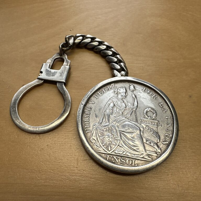 Read more about the article Vintage 1895 Peru Un Sol Silver Coin Silver Key Chain