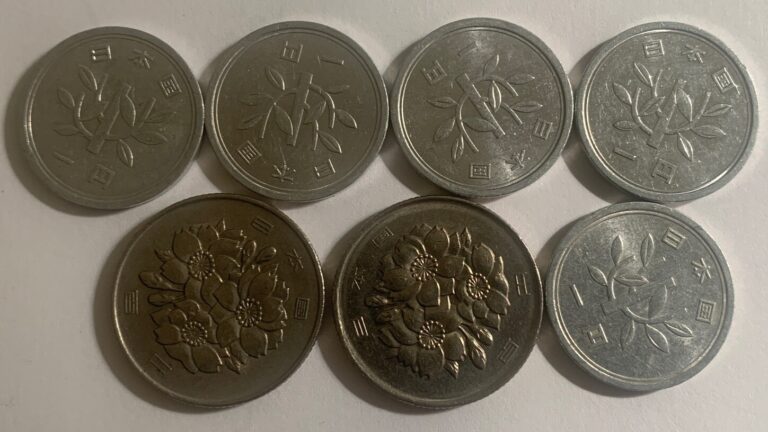 Read more about the article Japanese 1   100 Yen Coin Lot (1990s or Later) 7 Coins