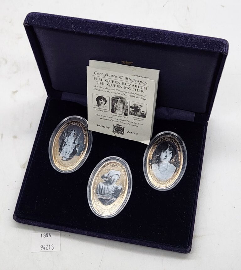 Read more about the article WPCoins ~ Queen Elizabeth 2000 Zambia 1000 Kwacha Silver 100th Anniv. Silver Set