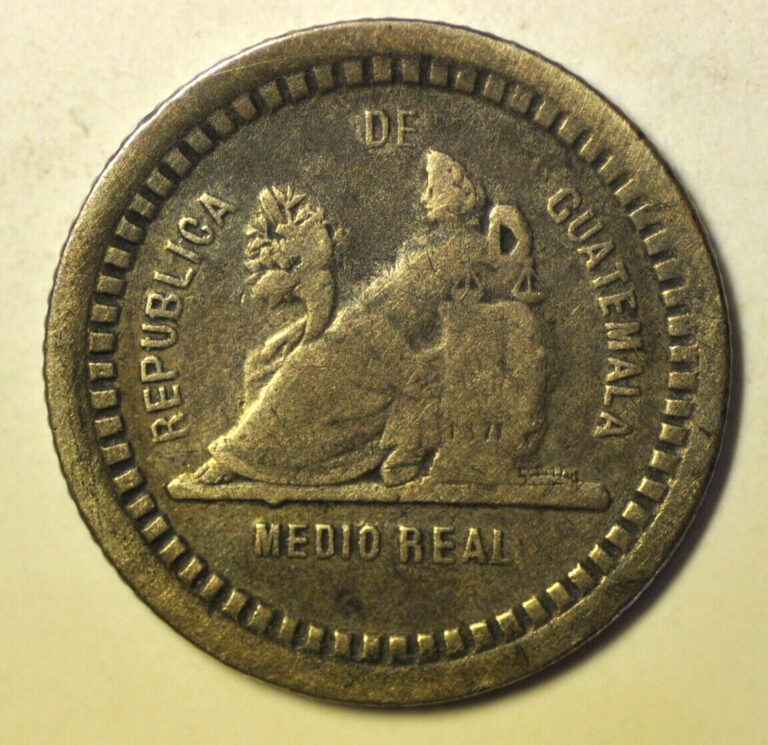 Read more about the article mw26132 Guatemala  Silver 1/2 Real 1880 E     KM#155.1