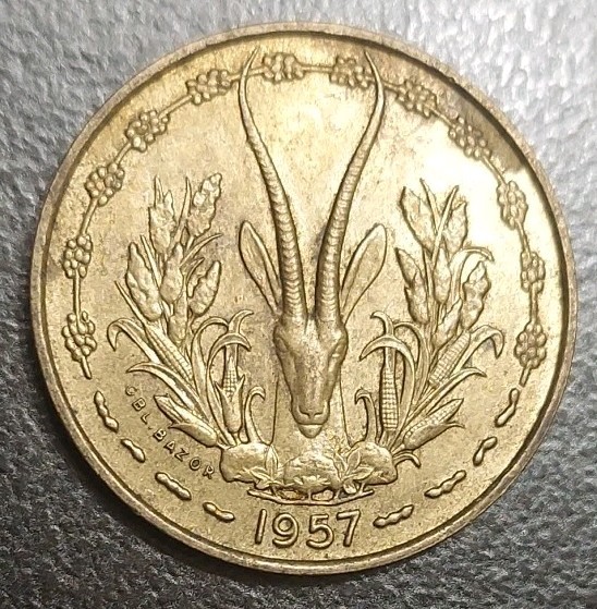 Read more about the article 1957 French West Africa Togo 10 Francs Aluminum-Bronze Vintage Coin KM 8