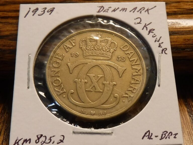 Read more about the article 1939 Denmark ~ 2 Kroner ~ KM# 825.2 ~ AL/BRZ coin