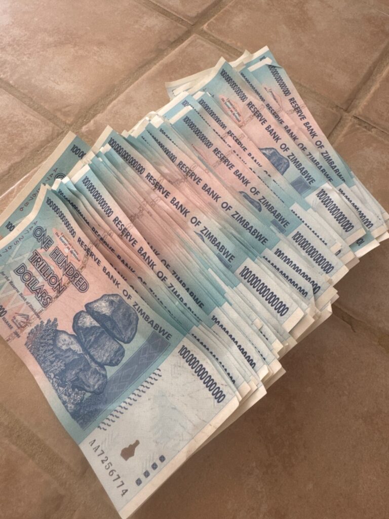 Read more about the article 🔥 100% AUTHENTIC ZIMBABWE 100 TRILLION DOLLAR CURRENCY  SERIES AA/2008 C 🔥