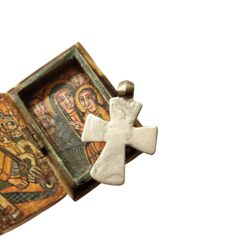 Read more about the article Antique Ethiopian Coptic Christian Cross Maria Theresa silver coin Pendant