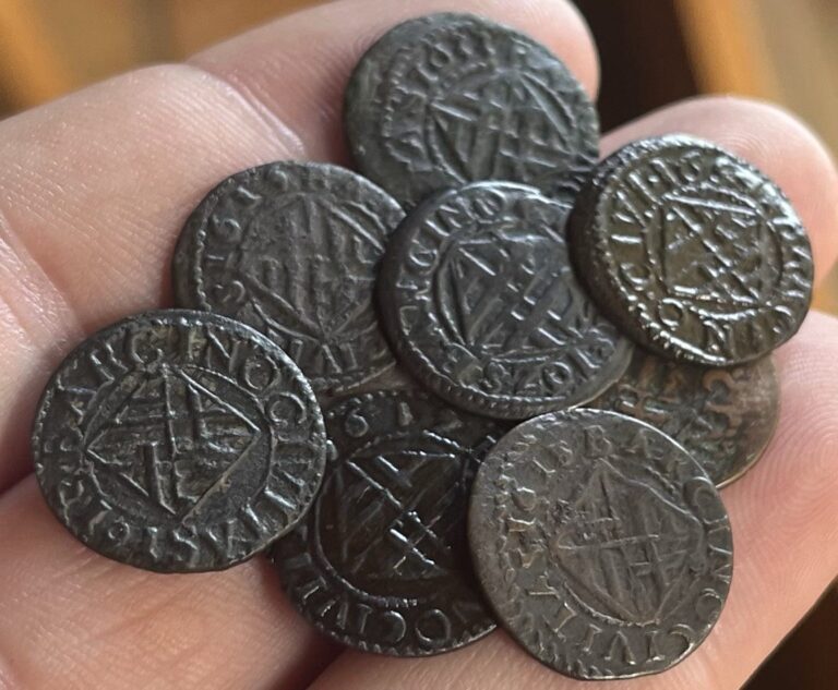 Read more about the article RARE 1600s Ardite Spanish Colonial Old Coin Barcelona Mint Pirate Era 1 Coin