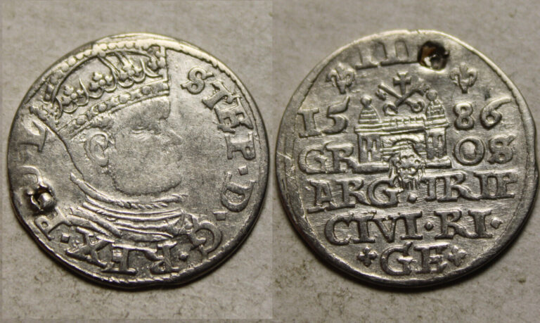 Read more about the article Poland Lithuania Stephan Bathory 1586 AD Rare Genuine Silver 3 groso Coin trojak