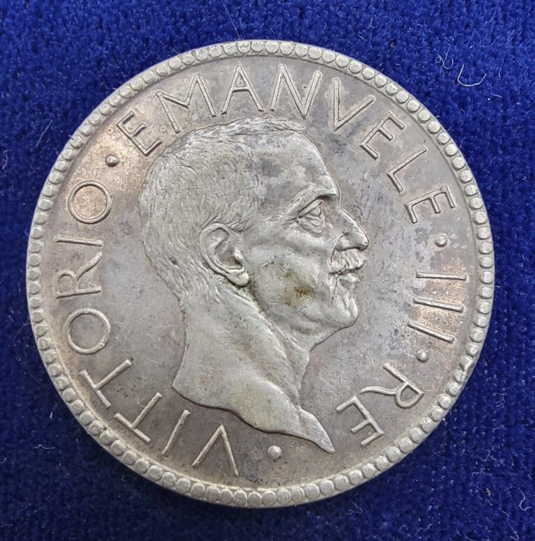 Read more about the article ITALY 1928 VITTORIO EMANUELE III 20 LIRE SILVER COIN