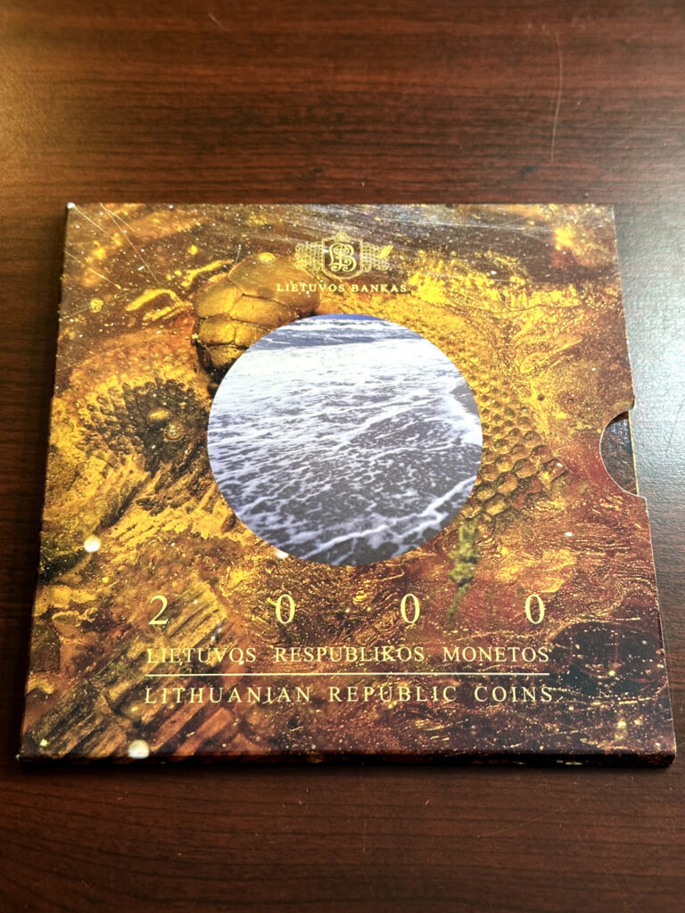 Read more about the article LITHUANIA 6 BU COINS SET 10CENTAI – 5 LITAI 2000 YEAR MINT SET