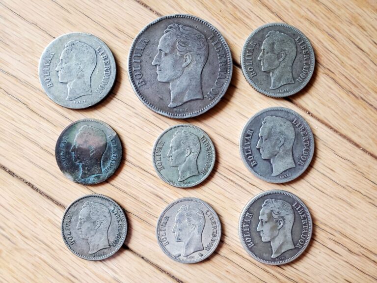 Read more about the article Lot of 9 Venezuela Silver Coins 1 2 5 Bolivar ~ 85gr of .835+ Silver Content