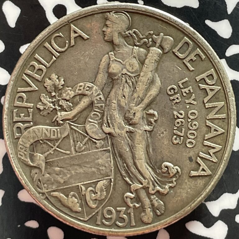 Read more about the article 1931 Panama 1 Balboa Lot#T4739 Large Silver Coin! Better Date!