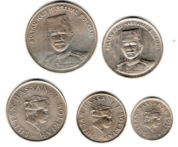 Read more about the article 1989 BRUNEI SULTAN HASSANAL BOLKIAH 5 COPPER 50  20( 2)  10 and 5 SEN COINS SET