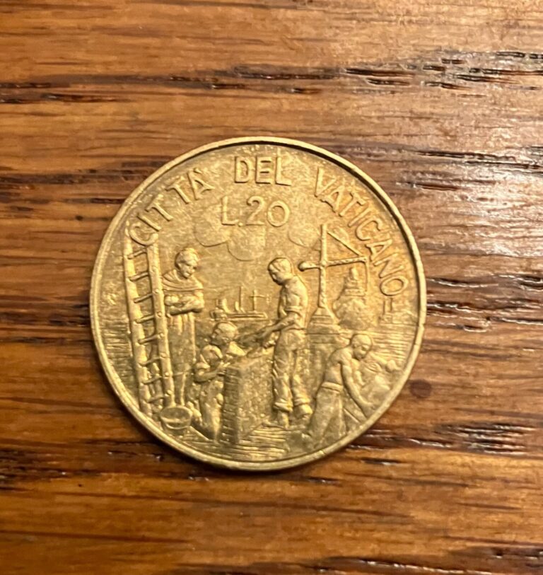 Read more about the article Obsolete 1999 Vatican City 20 Lira  Pre-Euro John Paul II Coin