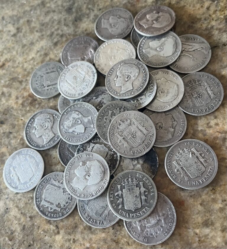 Read more about the article LOT OF 3 Silver Coins 1800s Spanish Colonial Old Pirate Era 1 Pesetas No Culls