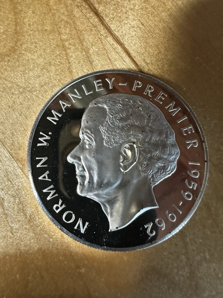 Read more about the article 1972 JAMAICA 5 DOLLARS NORMAN W MANLEY .925 SILVER  COIN ~ LOW MINTAGE