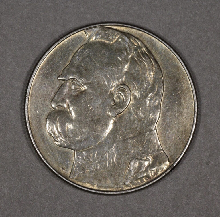 Read more about the article 1935 Poland Silver 10 Zlotych