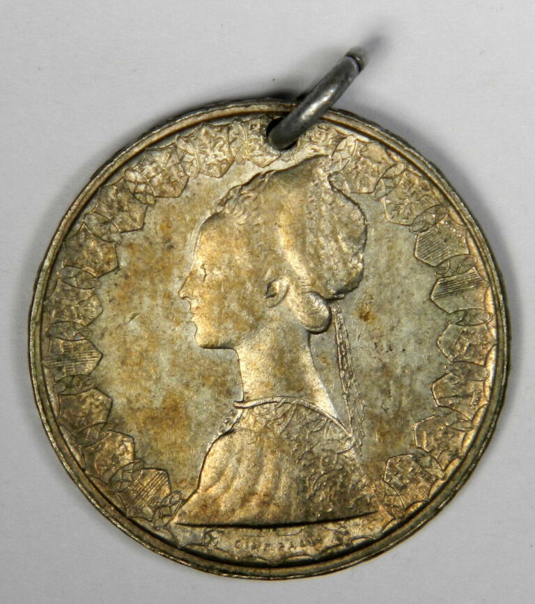 Read more about the article ITALY SILVER 500 LIRE COIN PENDANT~ BEAUTIFUL DESIGN ~ UNIQUE GIFT!