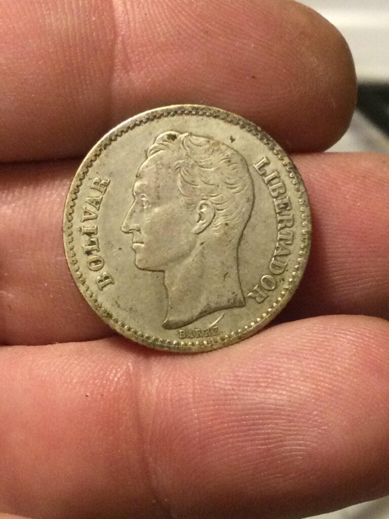 Read more about the article 1935 Venezuela 1 Bolivar Silver Coin