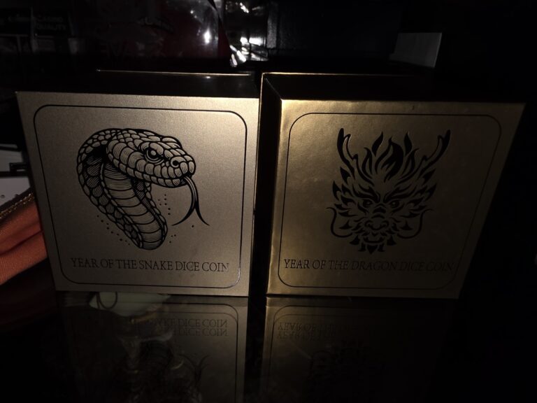 Read more about the article 2024 Fiji Lunar Year of the Dragon and 2025  Fiji Year of Snake (Mintage 338) 1oz