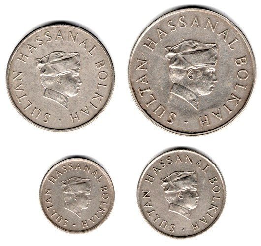 Read more about the article 1989 BRUNEI SULTAN HASSANAL BOLKIAH 4 COPPER-NICKLE 50  20  10 and 5 SEN COINS SET