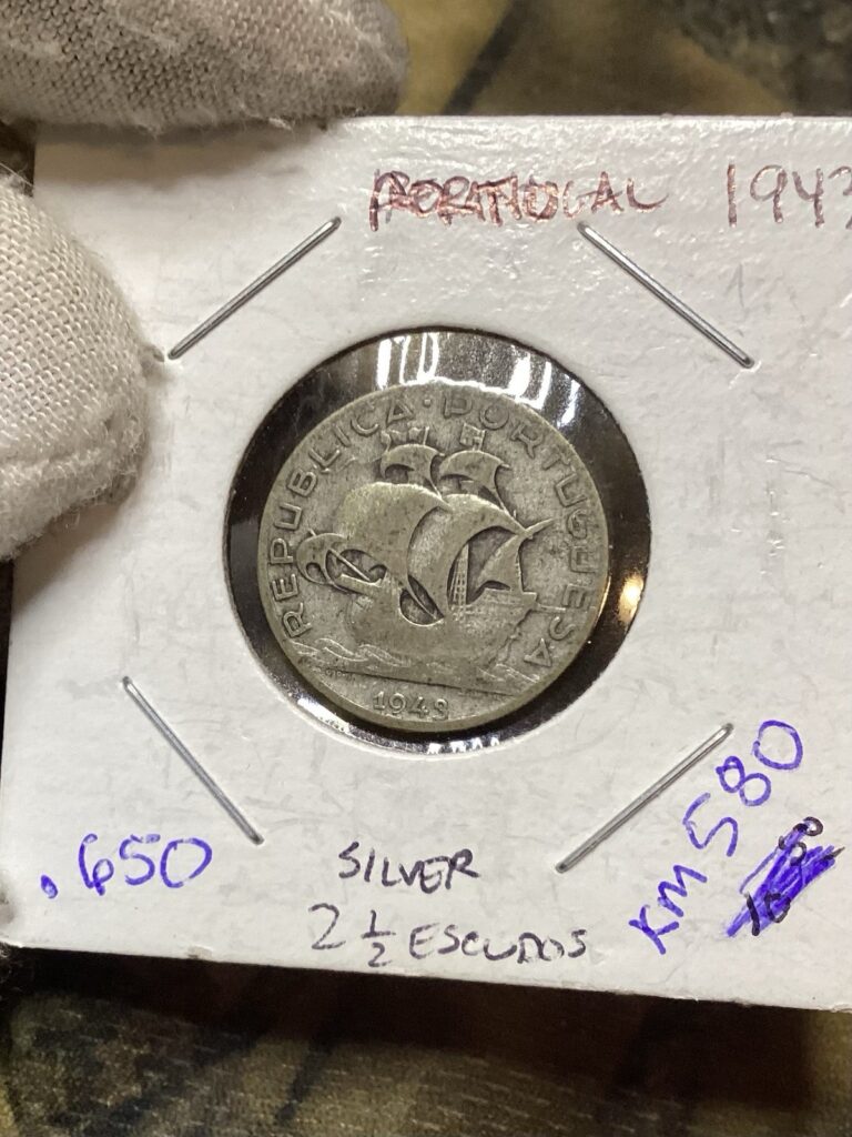 Read more about the article 1943 Portugal 2 1/2 Escudos – Km# 580 – Silver .0731 ASW – Low Grade