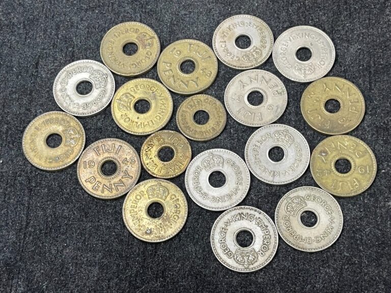 Read more about the article Assorted Fiji 18 Coins lot Great Condition High Value 060425