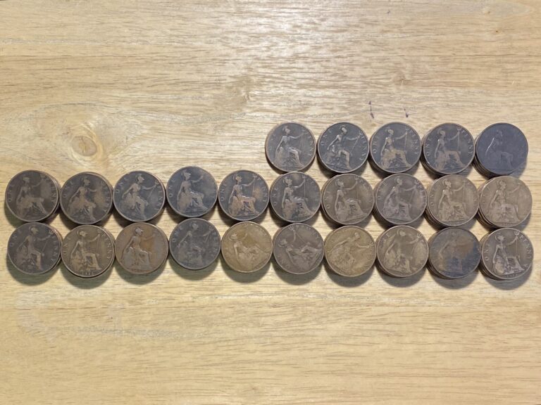 Read more about the article 24 Large Great Britain Pennies  1896 – 1919  Circulated Set of Foreign Coins