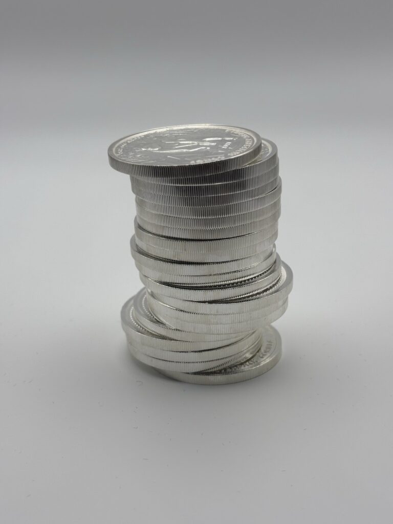 Read more about the article 20x ULTRA RARE 2021 Congo Silverback Gorilla 1 oz Silver Coin w/ FREE SHIPPING