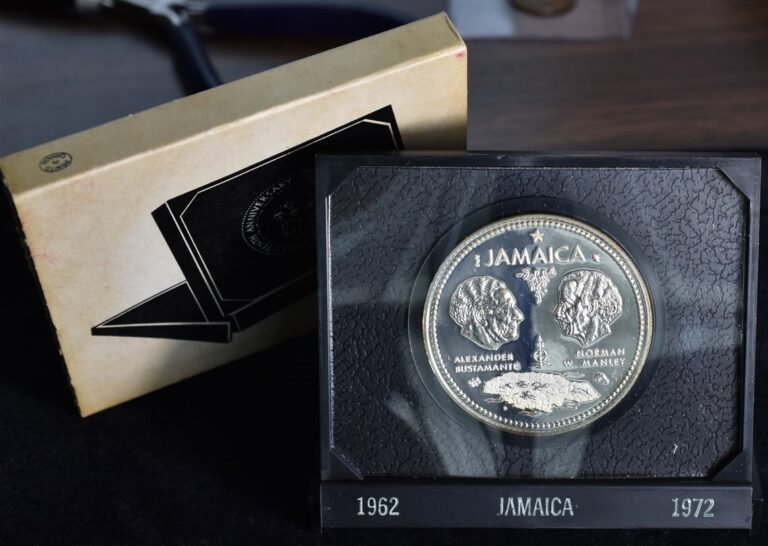 Read more about the article 1972 Jamaica 10 Dollars Independence Silver KM #60 ASW 1.46 oz