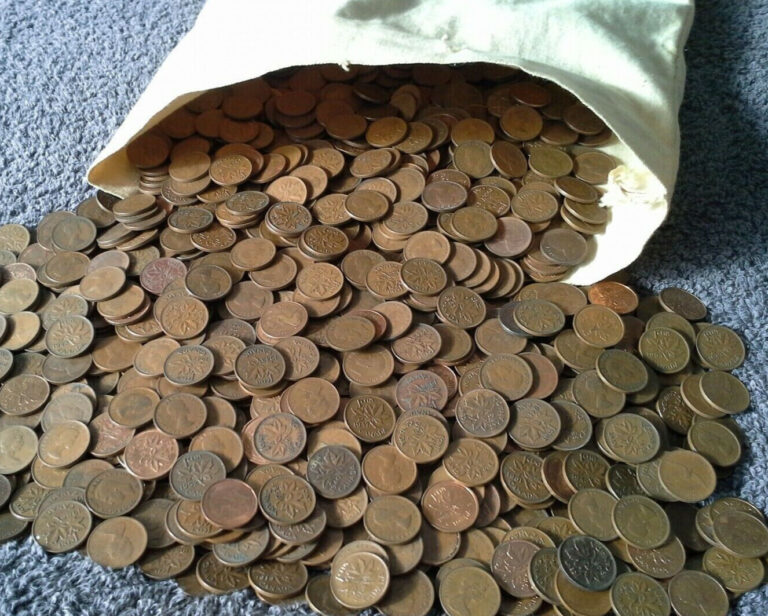 Read more about the article 💎  Lot of 300 Canada One Cent (Penny) Mixed Dates Coins! 6 Rolls! 💎