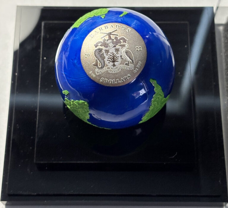 Read more about the article 2022 Barbados $5 Blue Marble Globe 3oz .999 Fine Silver Coin W/Display Case