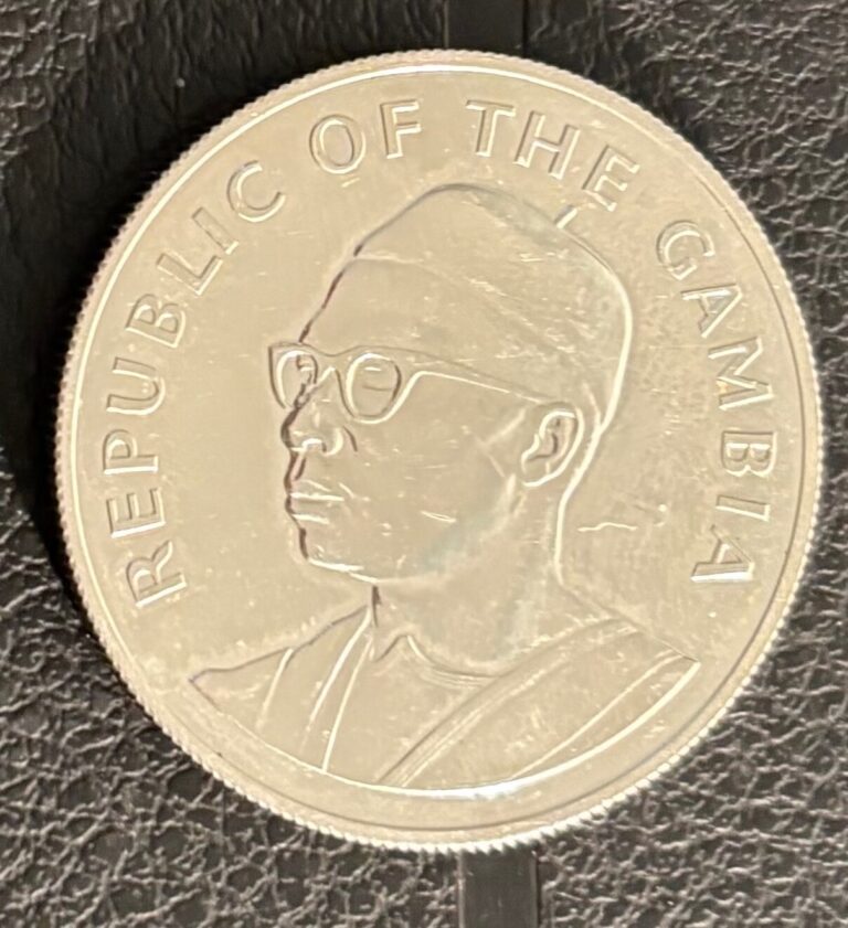 Read more about the article 1965 GAMBIA 1975 INDEPENDENCE 10 DALASIS SILVER COIN MEDAL BU