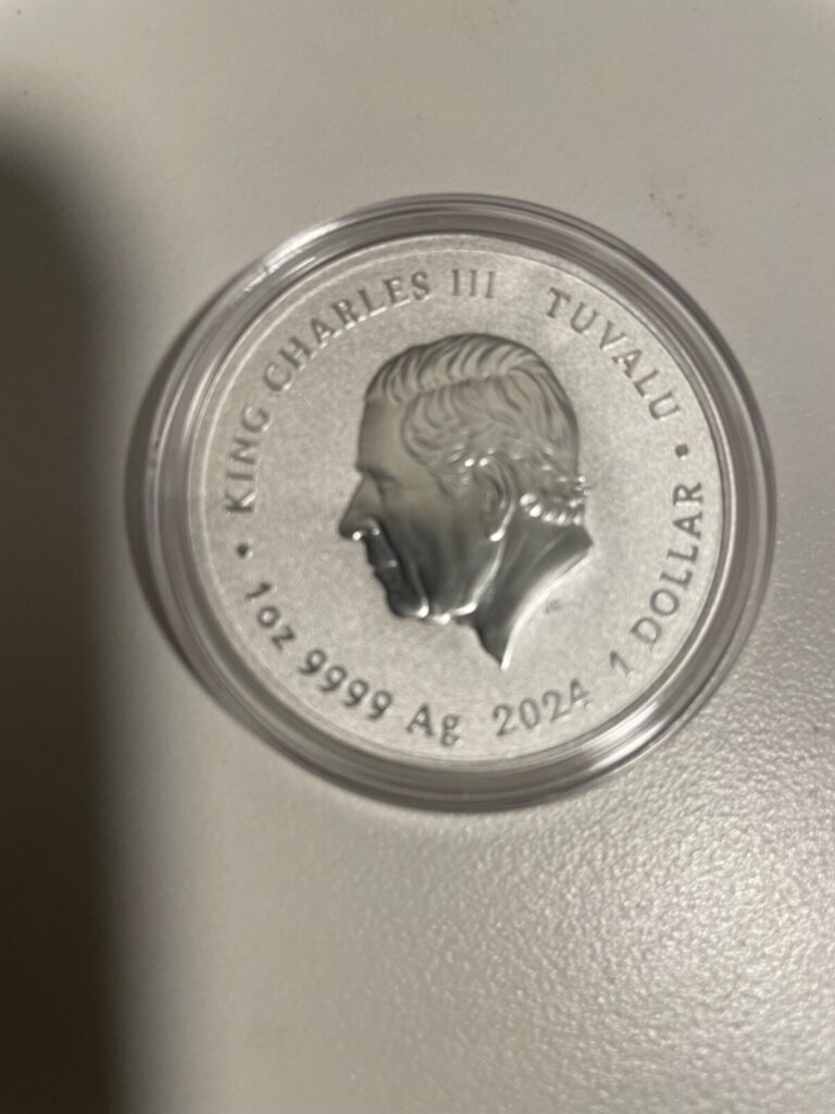 Read more about the article 2024 Tuvalu 1 oz Silver Black Flag: The Kingston BU
