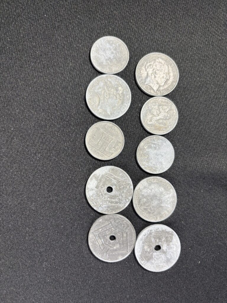 Read more about the article Lot Of 10 1940s Belgium Coins – Legend Bellies