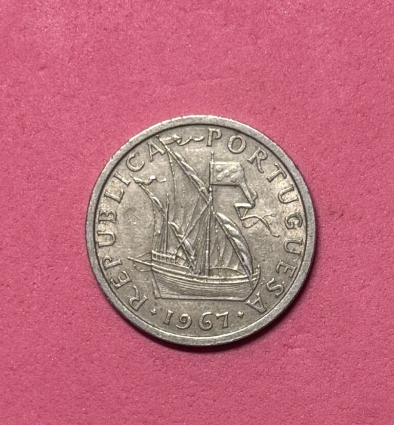 Read more about the article PORTUGAL 1967 5 Escudos Sailing National arms Foreign Coin 24.5mm Fine To VF