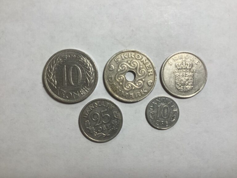 Read more about the article Lot of 5 Denmark Coins 10 and 5 Kroner  1 Krone  25 and 10 Ore Free Shipping